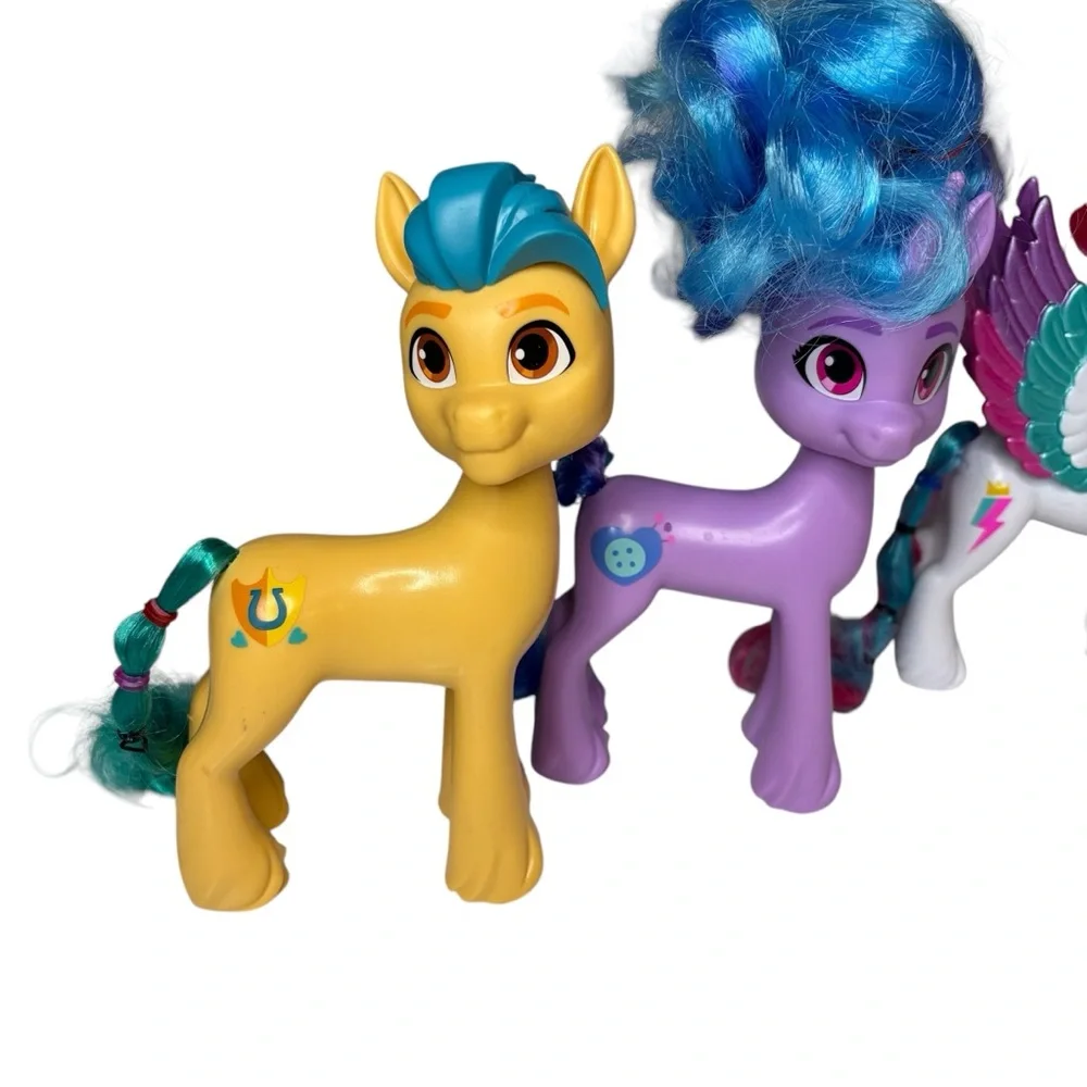 My Little Pony Shining Adventures Collection Figures